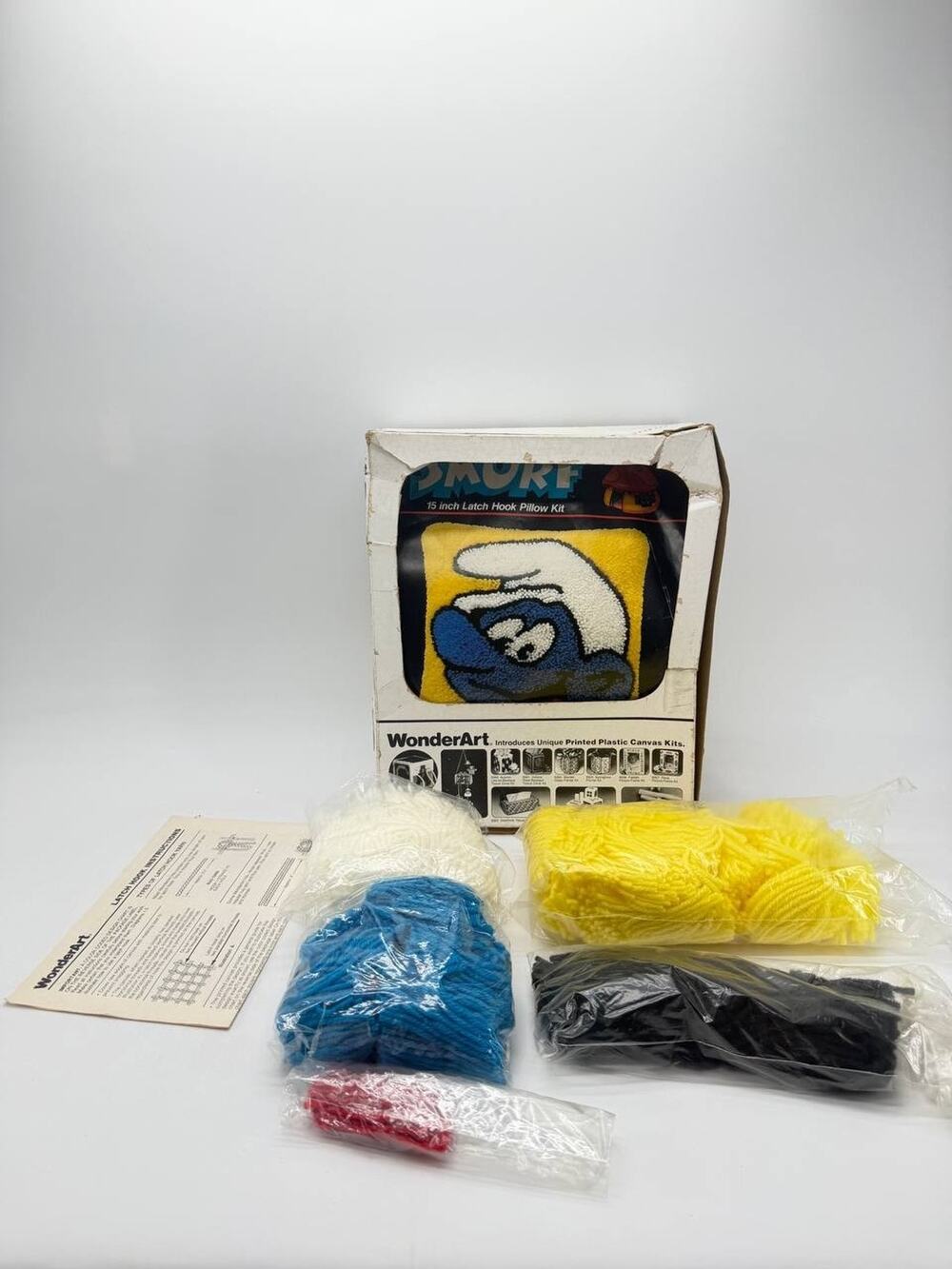 Vintage WonderArt Smurf 15 Inch Latch Hook Pillow Kit 4952 Unused Open Box